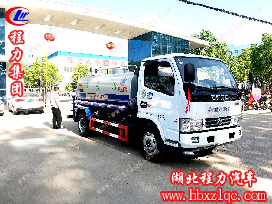 江蘇客戶都想購買程力集團5方灑水車